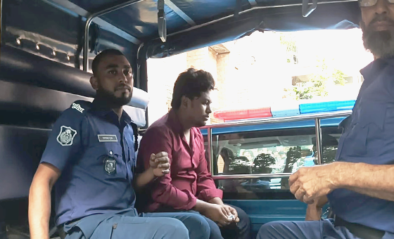 সংযুক্ত ছবি