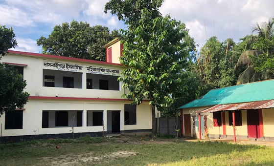 সংযুক্ত ছবি