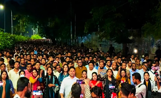 সংযুক্ত ছবি