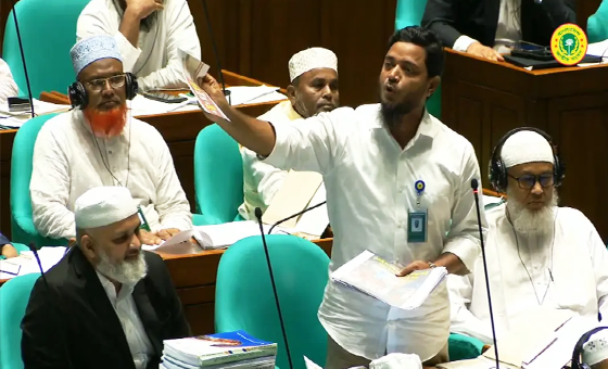কৃষকের হাতে সার নেই, ডিলার নিয়োগে ১২ লাখ টাকার বাণিজ্য