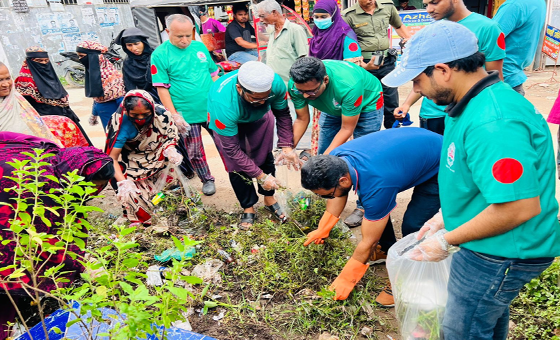 ভান্ডারিয়ায় পৌরসভার উদ্যোগে বিডি ক্লিন কে নিয়ে পরিষ্কার-পরি...