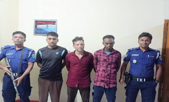 সিলেটের গোলাপগঞ্জ মডেল থানার অভিযানে  ইয়াবা ট্যাবলেট সহ আটক ৩