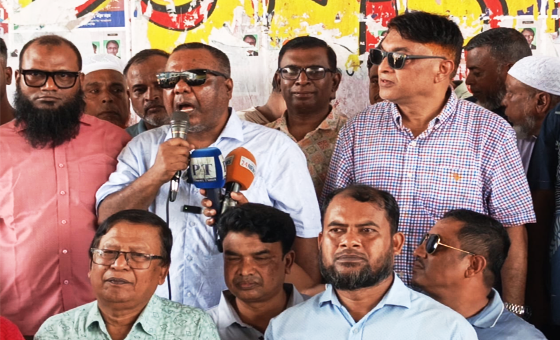 প্রধানমন্ত্রী ও বিএনপির চেয়ারম্যান তারেক রহমানের বিরুদ্ধে কট...