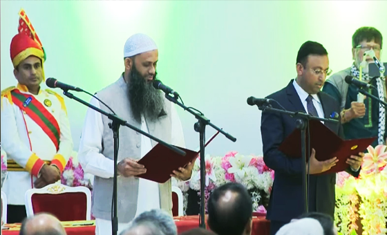 হুয়ায়ুন কবির ও শামীম কায়সার লিংকনের প্রতিমন্ত্রী হিসেবে শপথ